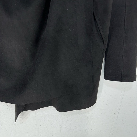 Blank NYC faux suede drape wrap front jacket black size S - Picture 4 of 11